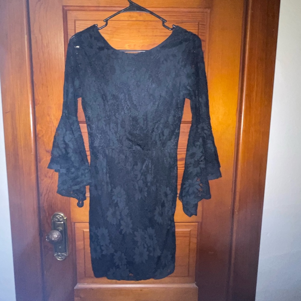 Trading with @lynds_e_curry// LuLus Little Black Lace Hippie Dress - Picture 1 of 7